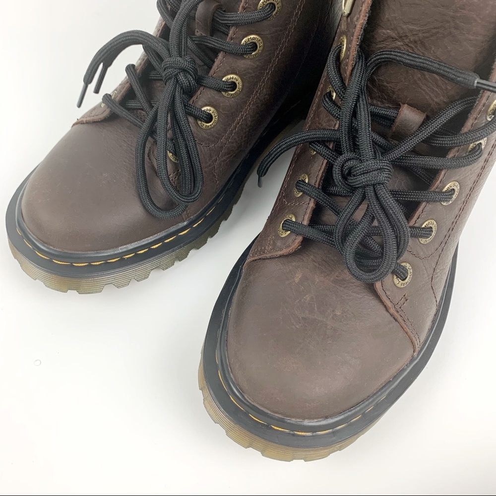 Dr. Martens - Sz 8 women, brown boots - Picture 6 of 7